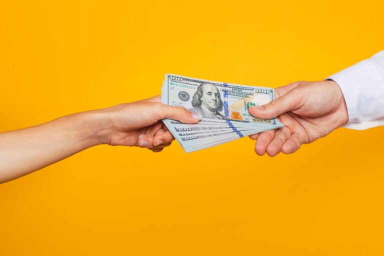hands borrowing money